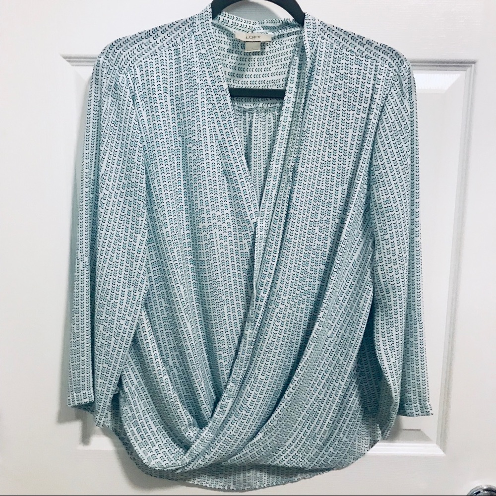 Loft- 3/4 sleeves flowy top